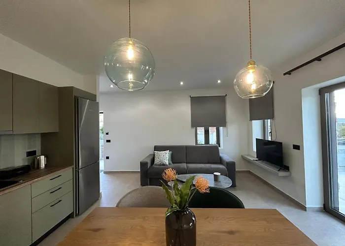 Piedra Luxury Apartment Nafplio